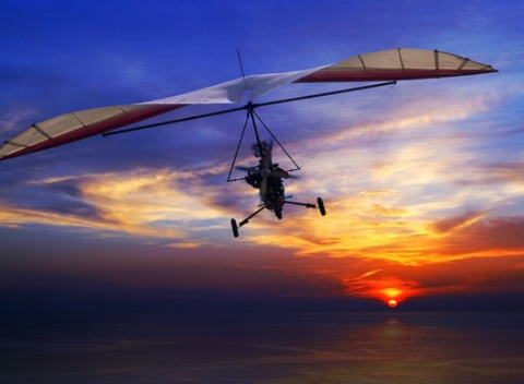 Nezabudnuteľný poznávací let rogalom ponad krásnu Nitru. Zážitok s vysokou dávkou adrenalínu.