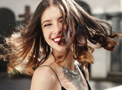 Dámsky alebo pánsky strih, regeneračná kúra a farbenie v salóne Modelor.