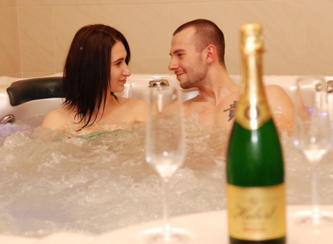 Dvojhodinový oddych pre dve osoby vo VIP privátnom wellness Terra Vitae.