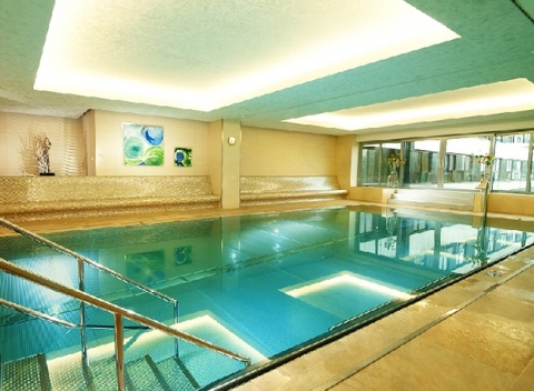 Rodinná dovolenka s wellness a polpenziou v Harmony Club Hotel Špindlerův Mlýn**** v Krkonošiach.