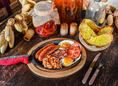 Začnite deň raňajkami v najvychýrenejšej mexickej haciende v Bratislave - na výber z 3 menu.