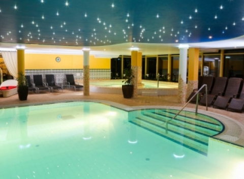 Miškolc luxusne v hoteli Calimbra**** s bohatým wellness, saunovými seansami a polpenziou.