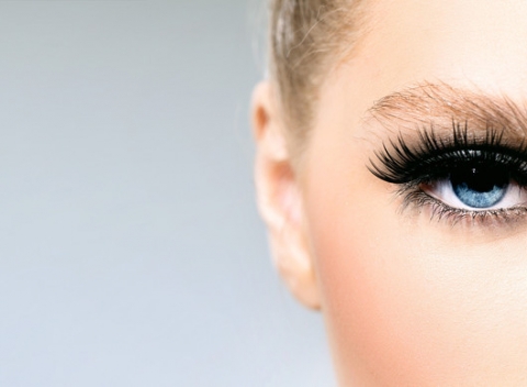 3D až 8D mihalnice, farbenie obočia a vyhladzujúca masáž pleti v Košiciach.