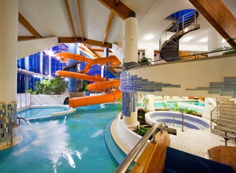 Maďarsko: relax na zámku z 19. storočia s polpenziou a wellness neobmedzene + zľava do kúpeľov.