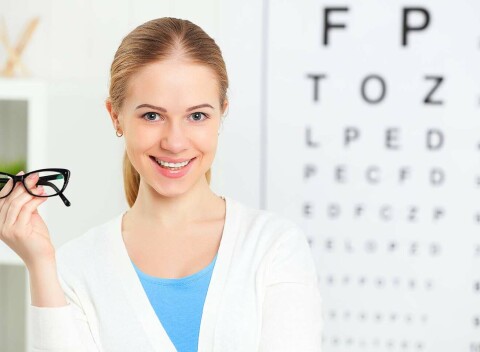 Kompletné očné vyšetrenie bez čakania - vhodné na predpísanie okuliarov či k vodičskému oprávneniu.