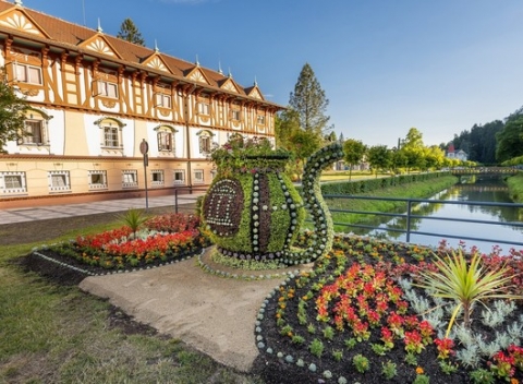 Doprajte si oddych v centre kúpeľného mesta Luhačovice v hoteli Vltava s polpenziou a procedúrami.