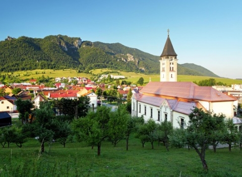 Užite si farebnú jeseň uprostred nádhernej prírody v Terchovej v hoteli Fatra.