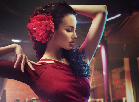 Kurz kubánskej salsy pre začiatočníkov počas 8 týždňov. Naučte sa tento sexi tanec krok po kroku.