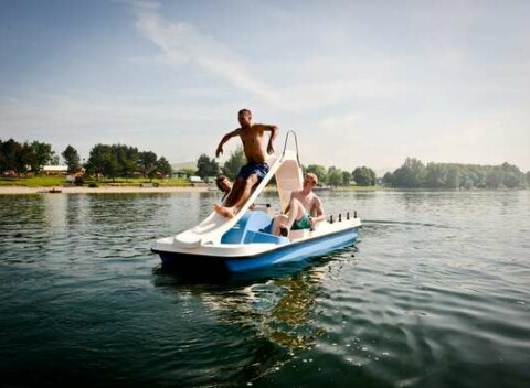 MaraFun - Požičanie vodného bicykla- originálne vodné a športové atrakcie na Liptovskej Mare.
