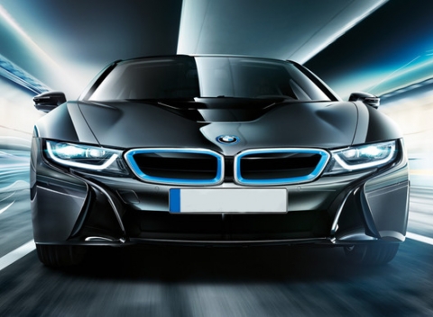Nezabudnuteľná jazda na hybridnom superšporte BMW i8 vrátane nákladov v Trenčíne a Bratislave.