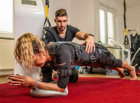 Najnovšia revolúcia v cvičení 21. storočia pomocou impulzov z XBody - odhodlajte sa prekonať samých seba!