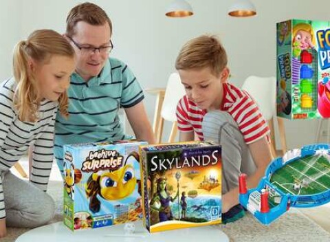 Zábavné spoločenské hry pre všetky vekové kategórie - od 4 do 99 rokov.