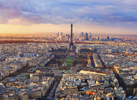 Elegantný 4* hotel v blízkosti Gare du Nord v Paríži s wellness a raňajakami.