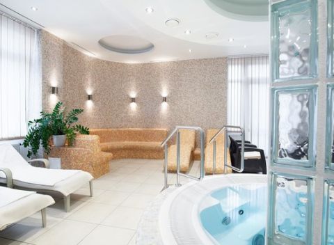 Kúpeľný pobyt v Dudinciach v komplexe Diamant*** s liečebnými procedúrami a plnou penziou.