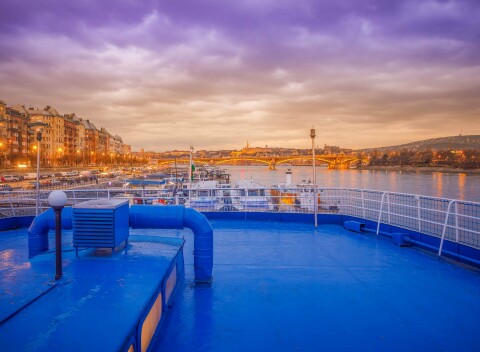 Budapešť: Jedinečný pobyt na lodi vo Fortuna Boat Hoteli *** s výhľadom na Dunaj a raňajkami