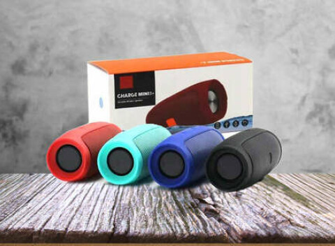Bluetooth prenosný bezdrôtový reproduktor, s ktorým si vychutnáte kvalitnú hudbu kdekoľvek.