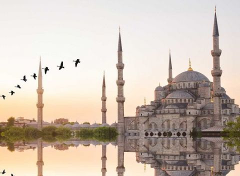 Tisíc a osem dní v čarovnom Turecku – letecký poznávací zájazd za krásami Istanbulu, Efezu, Antálye.