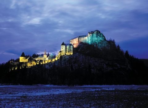 Vstup na Oravský hrad - jeden z najkrajších a najnavštevovanejších hradov na Slovensku.
