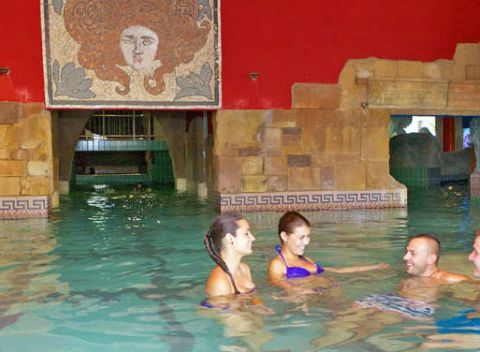 Obľúbené maďarské kúpele Hajdúszoboszló v hoteli s wellness, vstupom do kúpeľov a polpenziou.