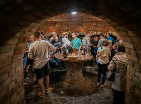 Hotel Bukovanský Mlýn *** s raňajkami/polopenziou, neobmedzenou konzumáciou vín a degustáciou