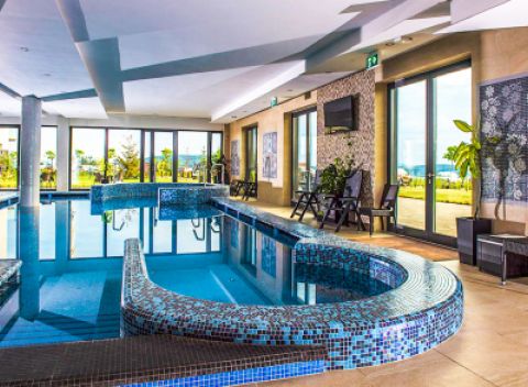 Maďarsko v Castellum Hoteli Hollókő **** s luxusným wellness a polpenziou.