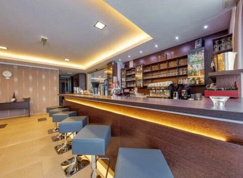 Relax v hoteli Panorama**** vo Vysokých Tatrách s wellness, polpenziou a darčekom