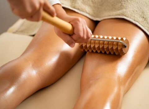 Lymfomasáž alebo obzvlášť populárna maderoterapia v masážno-kozmetickom salóne v Nových Zámkoch