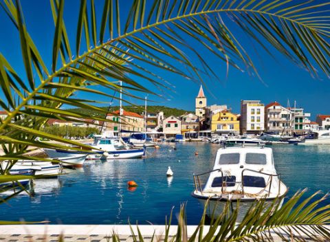 Pobyt pri Jadranskom mori v krásnom mestečku Pirovac na 7 nocí s polpenziou.