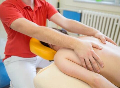 SUPER CENA: Klasická masáž poskytovaná študentom v ŠNOP: 30 minút pre vašu regeneráciu