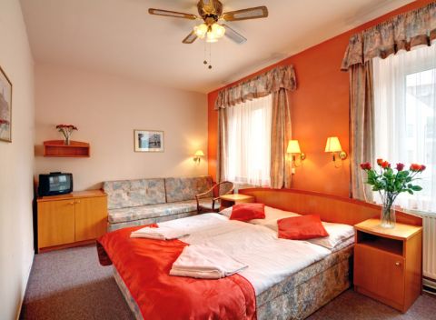 Pobyt v centre Prahy v 3* hoteli  Bílý Lev s raňajkami pre dvoch za skvelú cenu.