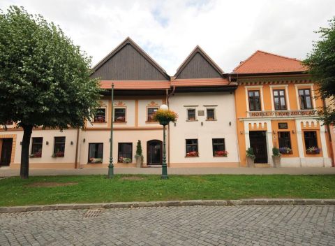 Zažite rozprávkovú romantiku pod Vysokými Tatrami. Čaká na vás elegantný Hotel Hviezdoslav**** Kežmarok.