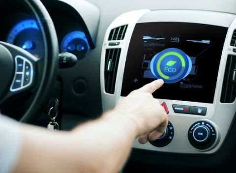 Kompletný servis a plnenie klimatizácie alebo dezinfekcia klimatizácie a vzduchotechniky ozónom.