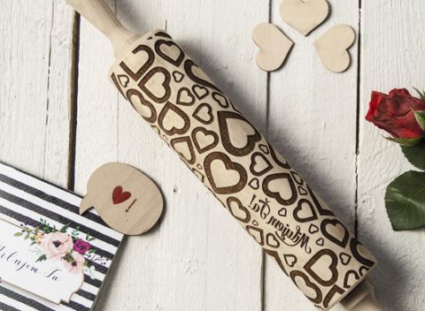 Jedinečný valček na cesto s vlastným textom - nikto nebude mať rovnaké sušienky ako vy.