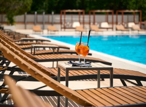 Chorvátsko: Vodice len 150 m od pláže vo Vile Imperial s polpenziou, bazénmi a fitness centrom