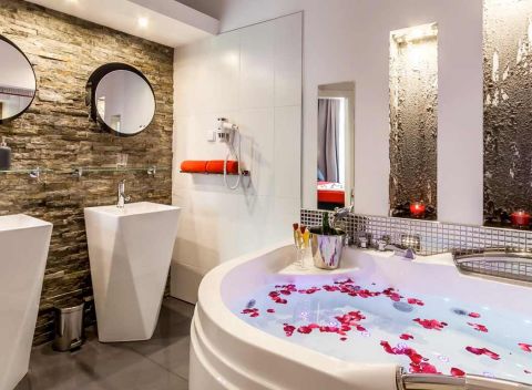 Luxusný pobyt na 2 - 3 dni v exkluzívnom penzióne Komorowski Luxury Guest Rooms v centre Krakowa.