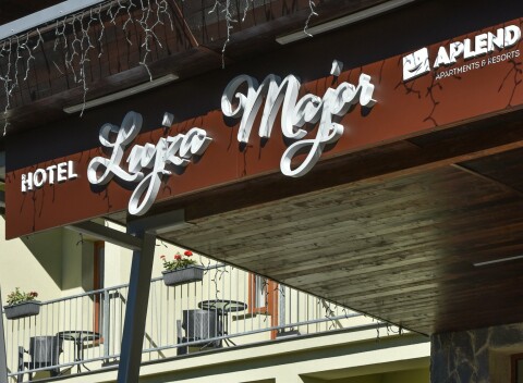 Vysoké Tatry: Tatranská Lomnica v modernom Hoteli Lujza Major so vstupom do wellness a raňajkami