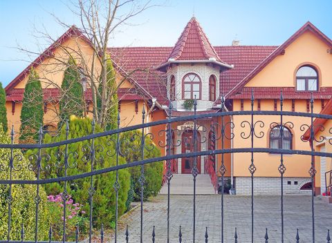 Maďarský Szilvásvárad neďaleko Egeru v penzióne s polpenziou + termálne kúpele i nádherný vodopád.