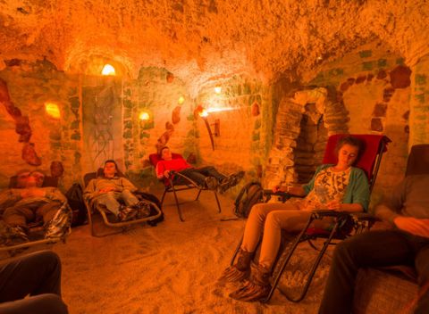 Doprajte si chvíľku pre seba, upokojte svoju myseľ a zregenerujte svoje telo v soľnej jaskyni.