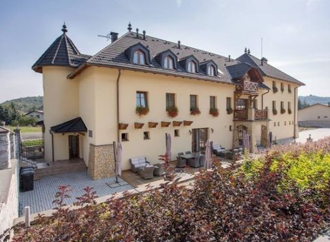 Gurmánsky pobyt v novootvorenom penzióne Chateau Hunging*** so súkromným wellness v srdci Hontu.
