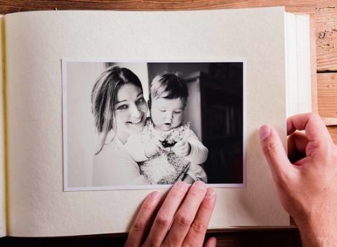 40 najkrajších momentov, ktoré vám Kodak Express vyvolá na lesklý papier v dvoch rozmeroch.