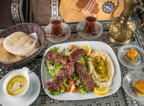 Zažite pravú atmosféru orientu. Orientálne špeciality v arabskej reštaurácii Sindibad.