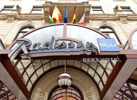 Užite si Budapešť s ubytovaním a raňajkami v Radisson Blu Béke Hoteli****.