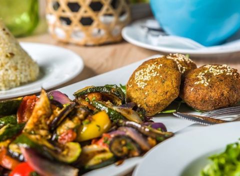 Tradičné egyptské menu (v ponuke mäsové alebo vegetariánske) pre dvoch v centre na Vysokej.