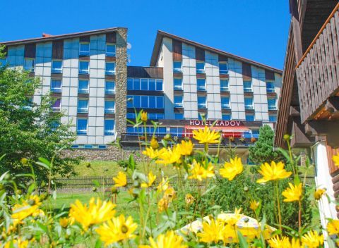 Rozprávková Šumava: pobyt v obľúbenom hoteli Zadov *** s polpenziou a wellness.