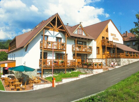 Krkonoše: 3* Hotel Helena s polpenziou, obedovým balíčkom, zmrzlinovým pohárom a vyžitím pre deti i športovcov
