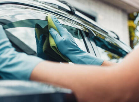 Mobilné čistenie interiéru aj exteriéru a detailing auta v Bratislave a okolí