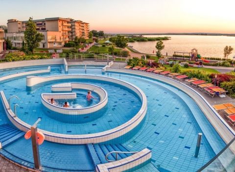 Maďarsko: Luxusný 4* Velence Resort & Spa s neobmedzeným wellness a polpenziou.