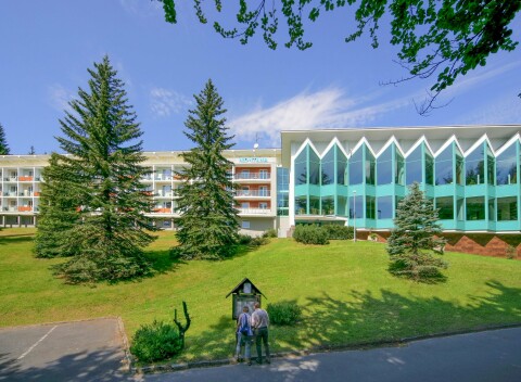 Špindlerův Mlýn v Interhoteli Montana *** s polpenziou, welcome drinkom, Vodným rajom či privátnou saunou