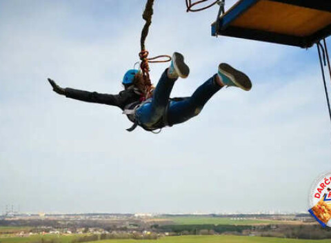 Skoč si z najvyššieho objektu na skákanie na Slovensku - sólo alebo tandem zoskok zo 110 m komína Action Tower