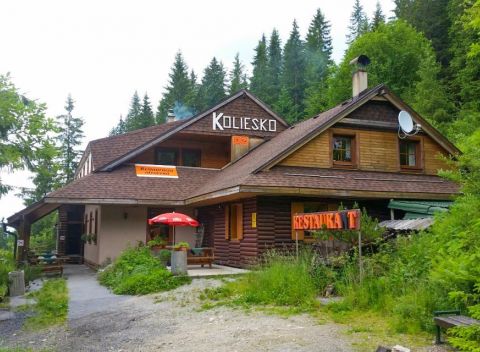 Nízke Tatry s bohatou polpenziou v najvyššie položenej horskej chate Koliesko.